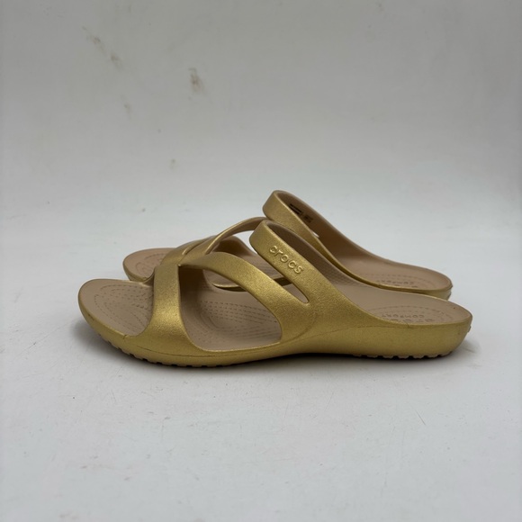 Crocs Women’s 7 Gold Kadee II Slide Slip On Sandals - Picture 1 of 7